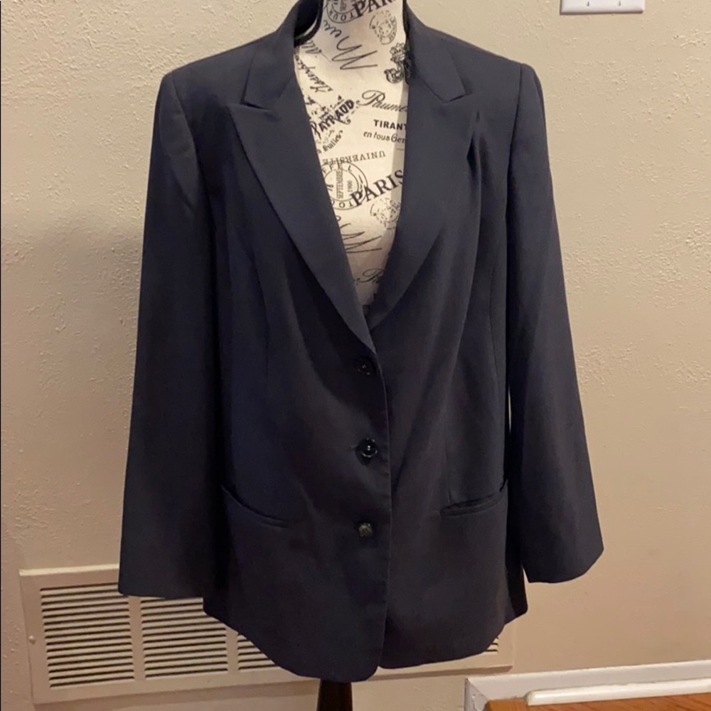 NWOT Tahari woman grey tailored blazer size 14